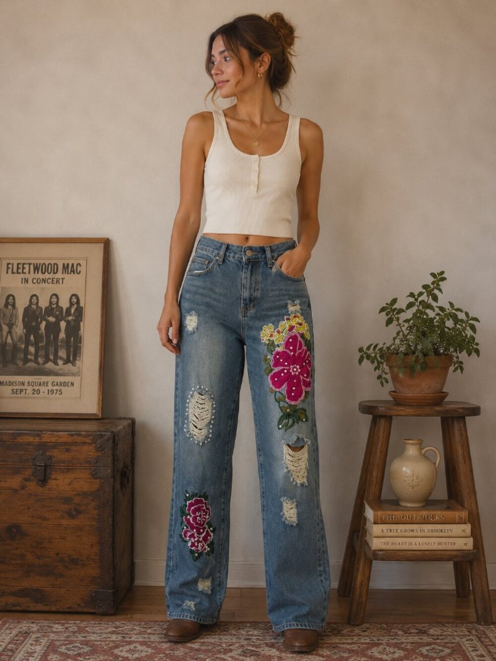 Women’s Embroidered Straight Leg Jeans in Blue
